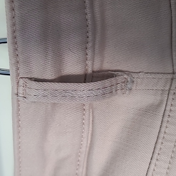 EUC s.28 Lucky Brand blush jeans - Picture 5 of 6